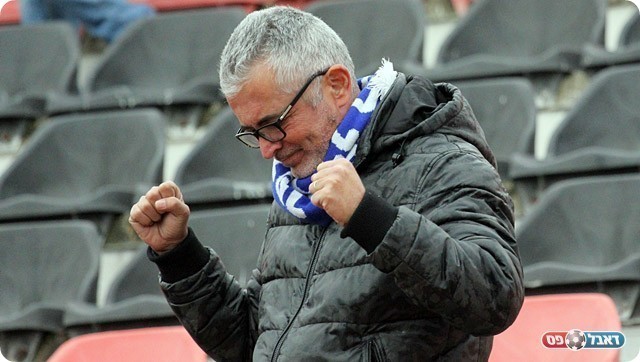 האוהד המסור, רון עמיקם חוגג בסיום (לירן דורף)